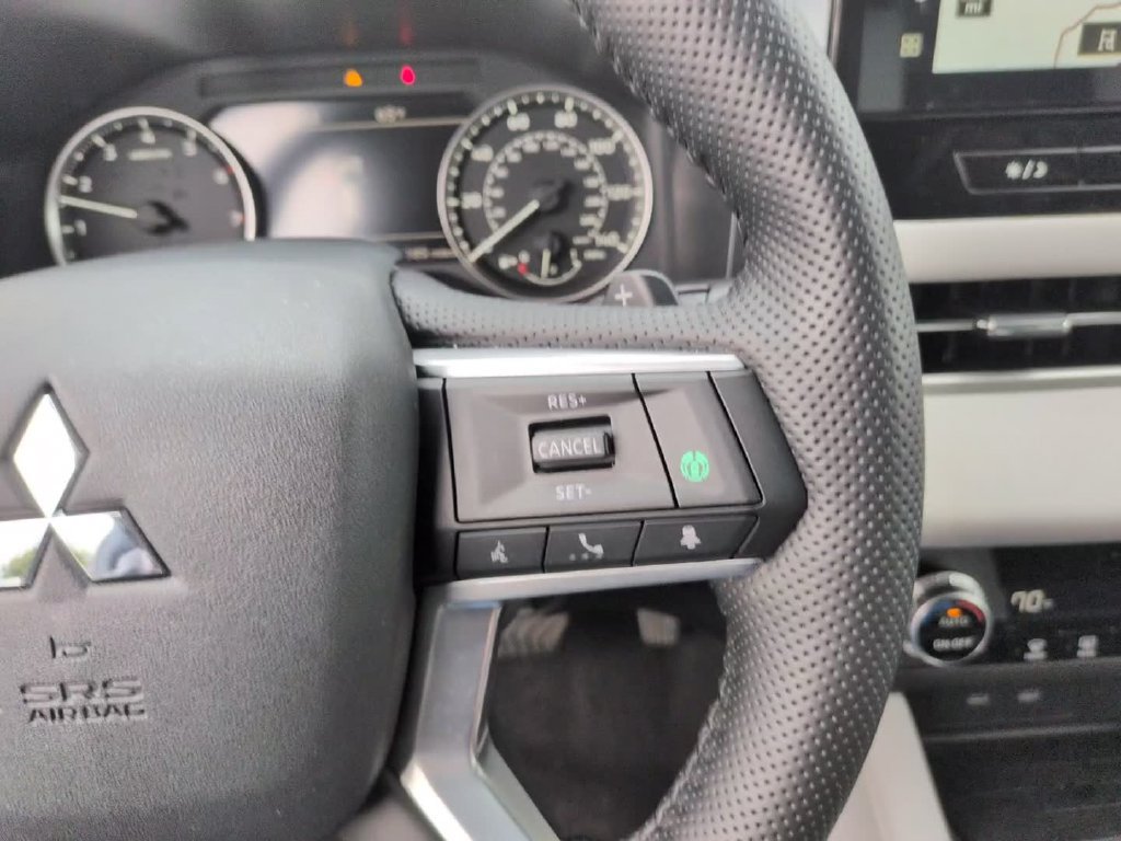 New 2026 Mitsubishi Outlander SE AWD/4WD image 23