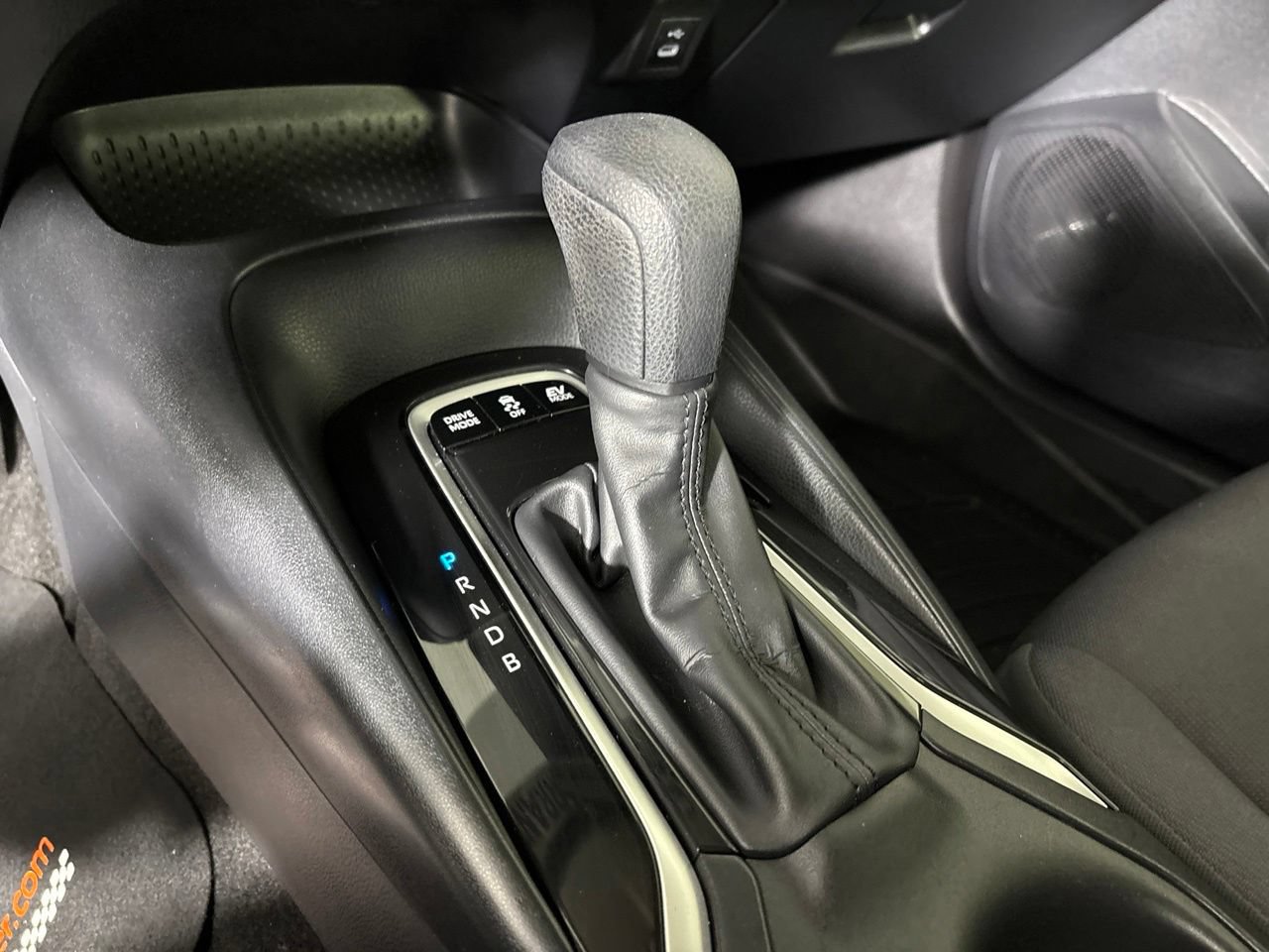 Used 2024 Toyota Corolla LE FWD image 20