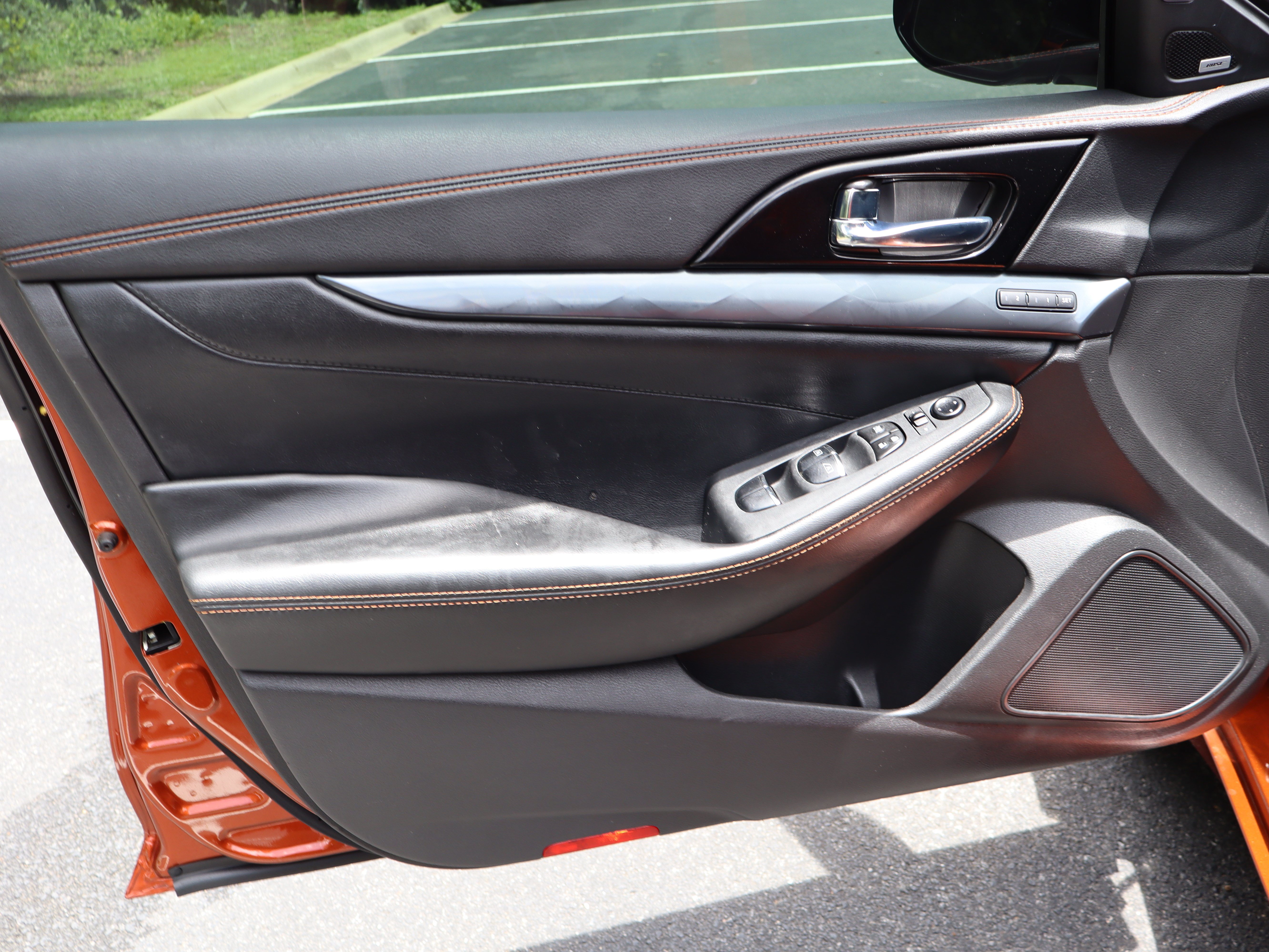 Used 2020 Nissan Maxima SR w/ Sport Mat Group FWD image 24
