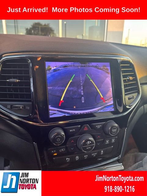 Used 2019 Jeep Grand Cherokee Altitude RWD image 14