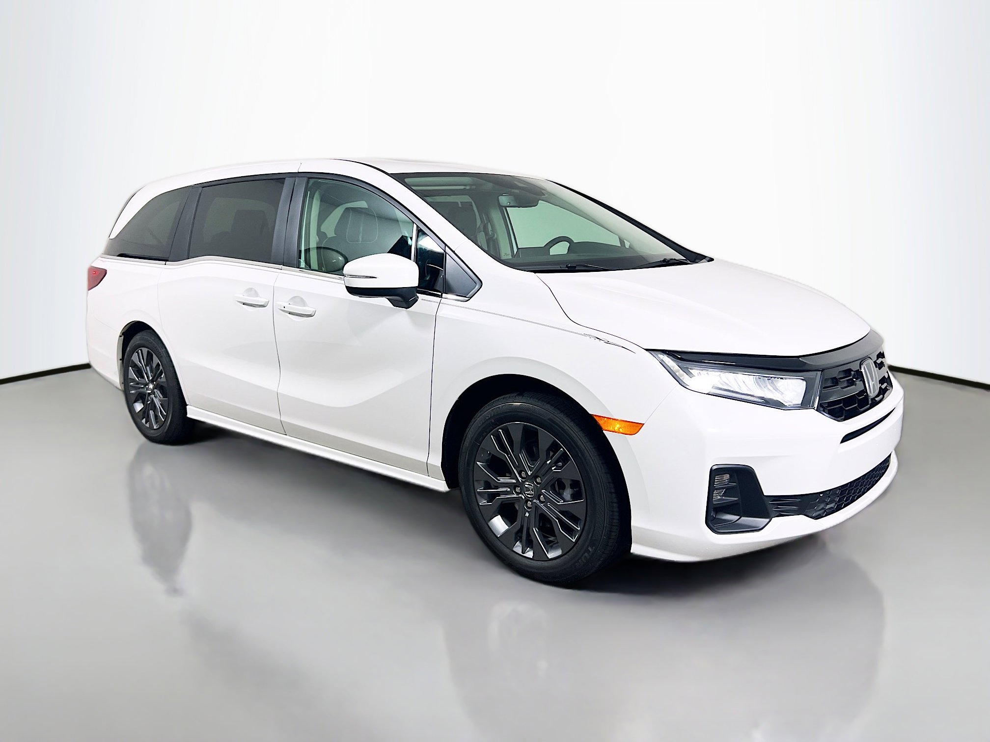 New 2026 Honda Odyssey Touring image 19