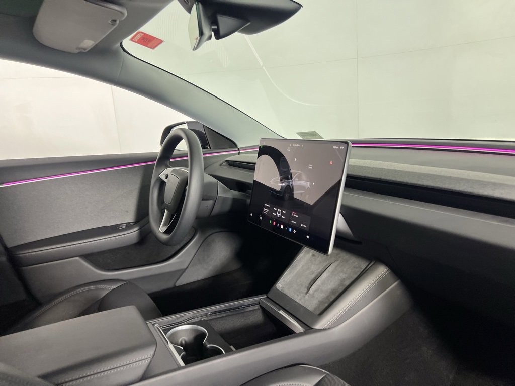 Used 2024 Tesla Model 3 Standard Range image 31