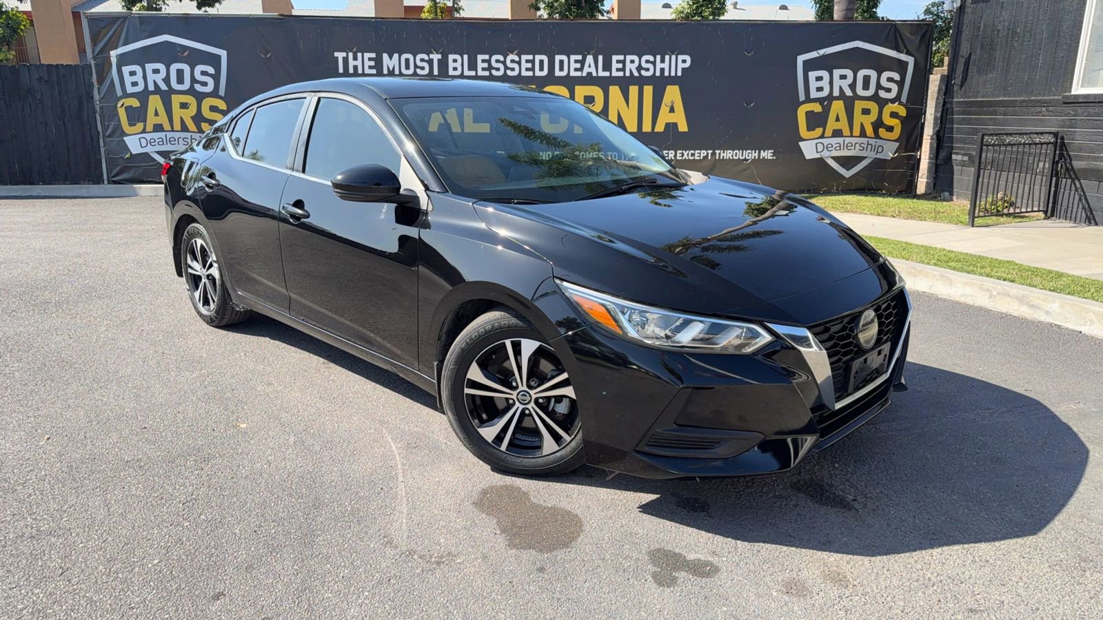 Used 2020 Nissan Sentra SV image 1