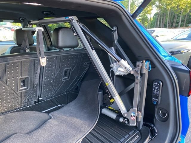 Used 2024 Chevrolet Equinox Premier FWD image 29