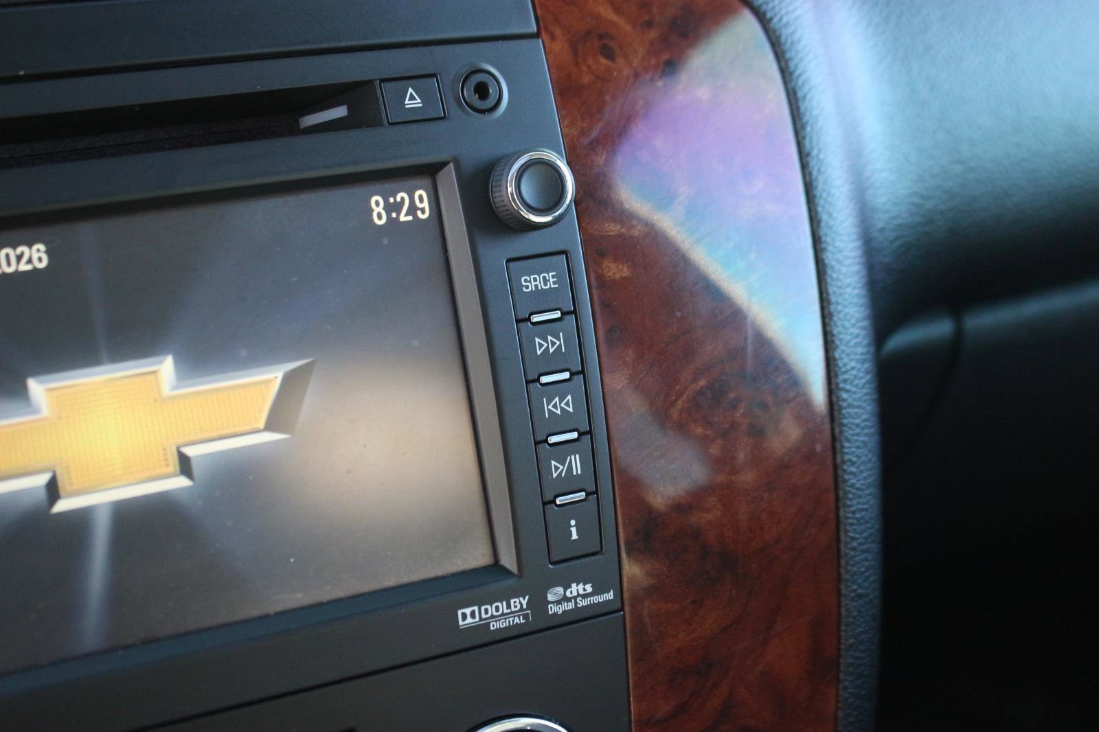 Used 2012 Chevrolet Suburban LTZ image 26