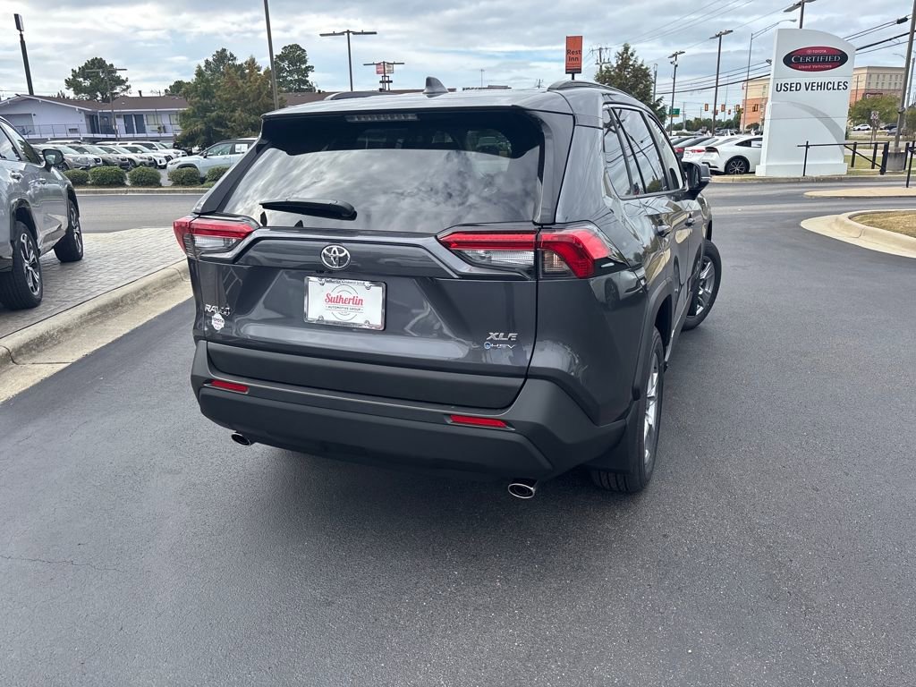 New 2025 Toyota RAV4 XLE image 5