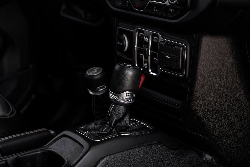 Used 2023 Jeep Wrangler Sahara w/ Cold Weather Group image 33