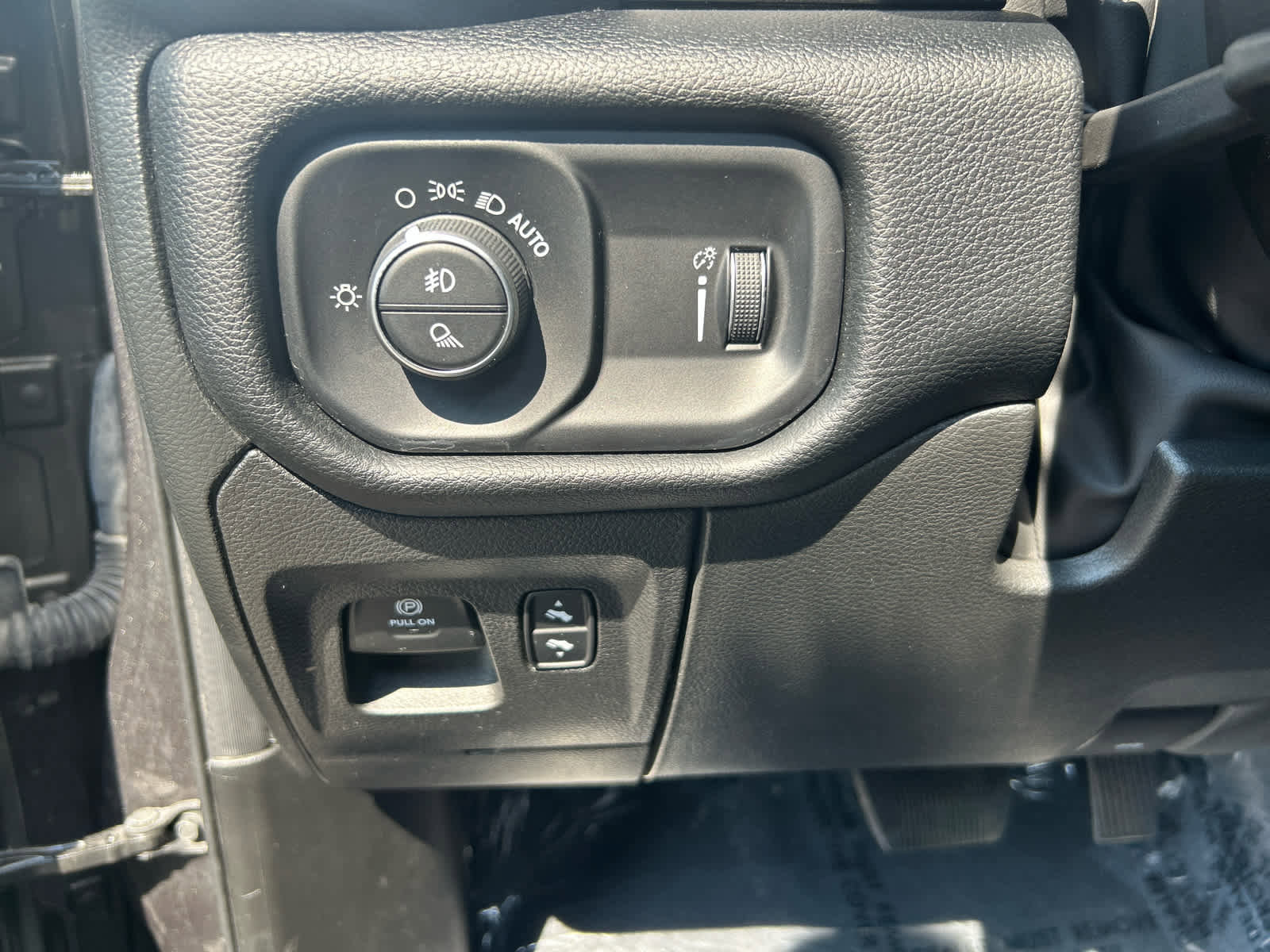 Used 2022 RAM 1500 Big Horn AWD/4WD image 13