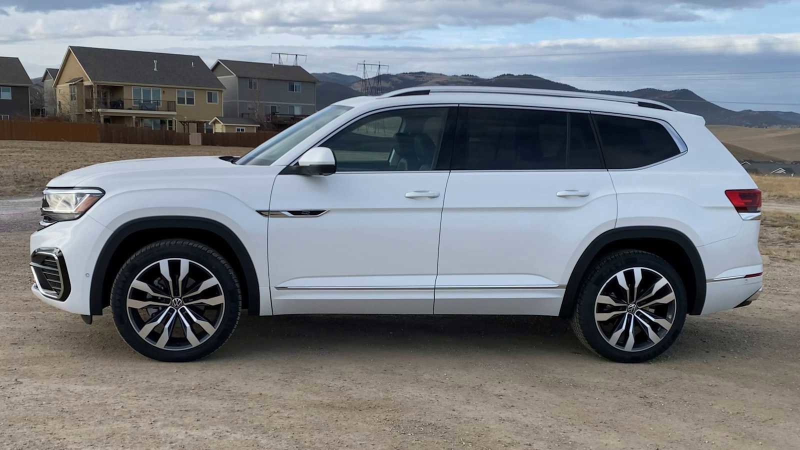 Used 2023 Volkswagen Atlas SEL Premium image 5