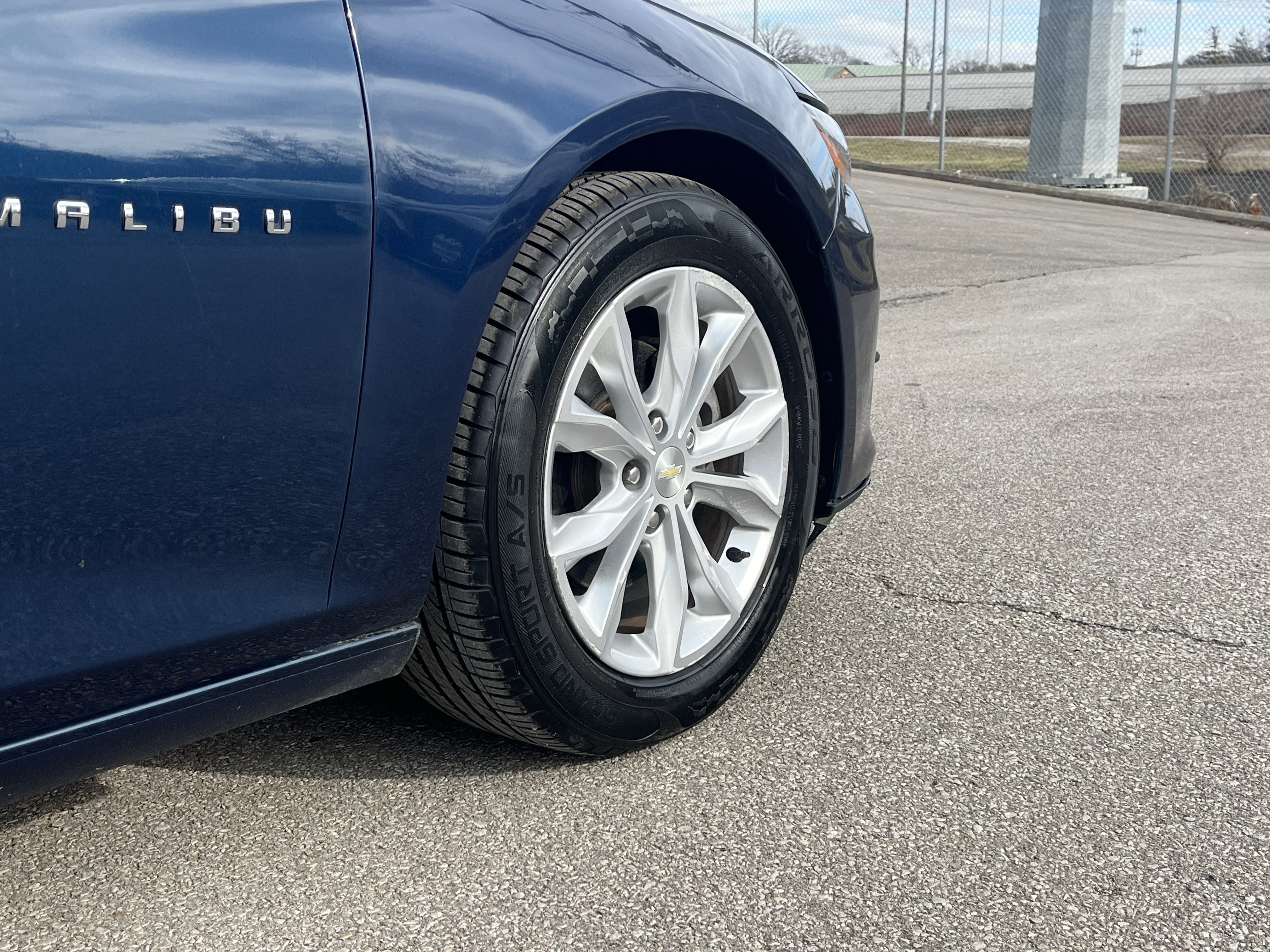 Used 2020 Chevrolet Malibu LT image 29