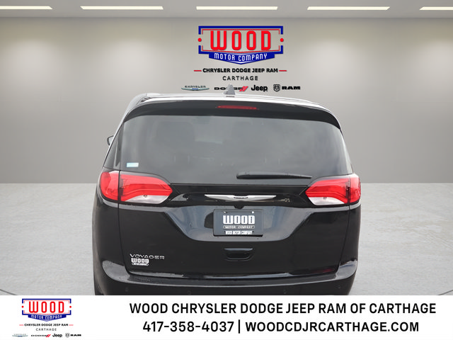 New 2026 Chrysler Voyager LX FWD image 4