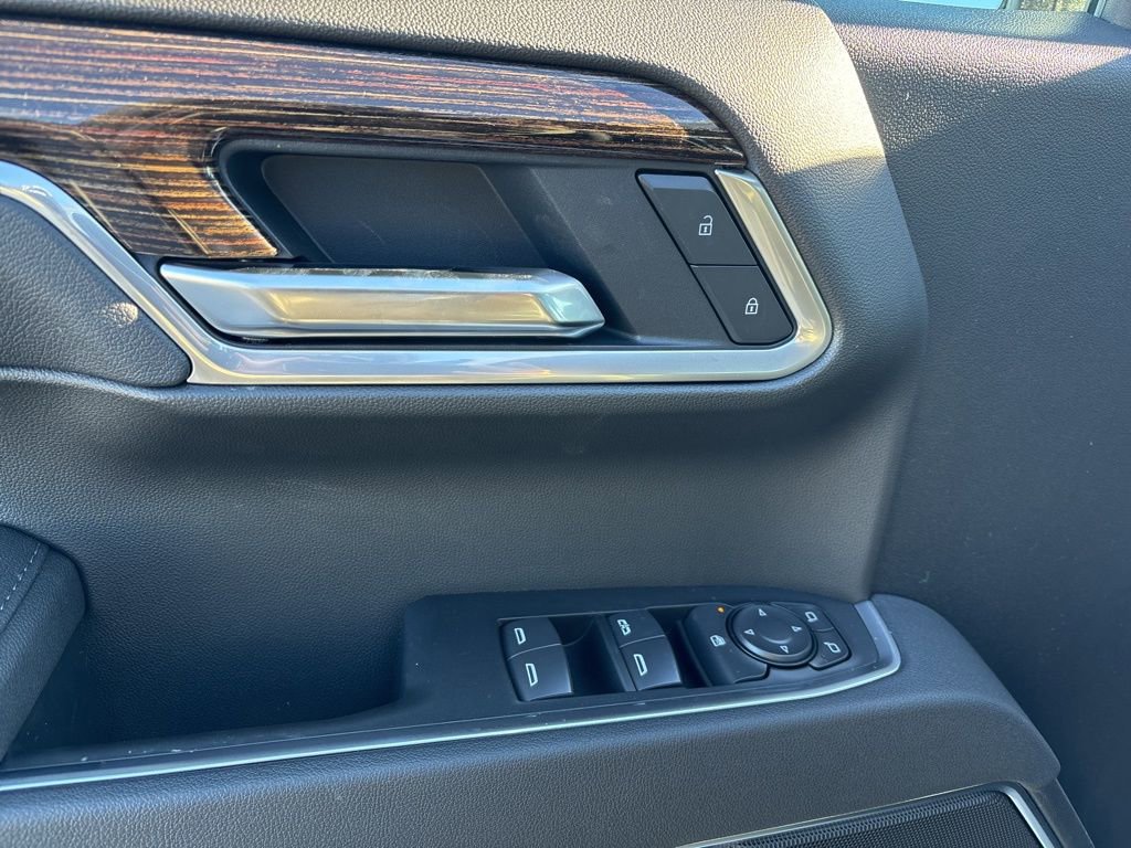 Used 2026 GMC Sierra 1500 Elevation image 25
