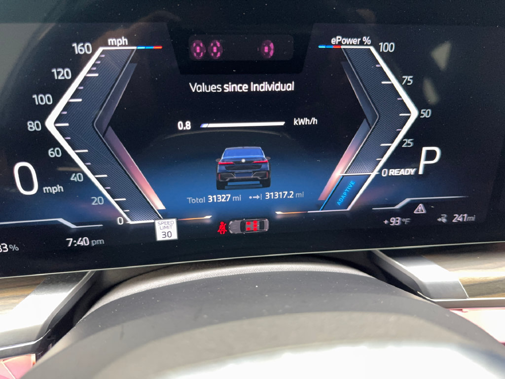 Used 2024 BMW i7 xDrive60 w/ Executive Package AWD/4WD image 59