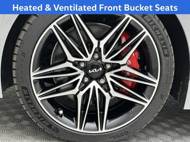 Used 2022 Kia Stinger GT2 AWD/4WD image 12