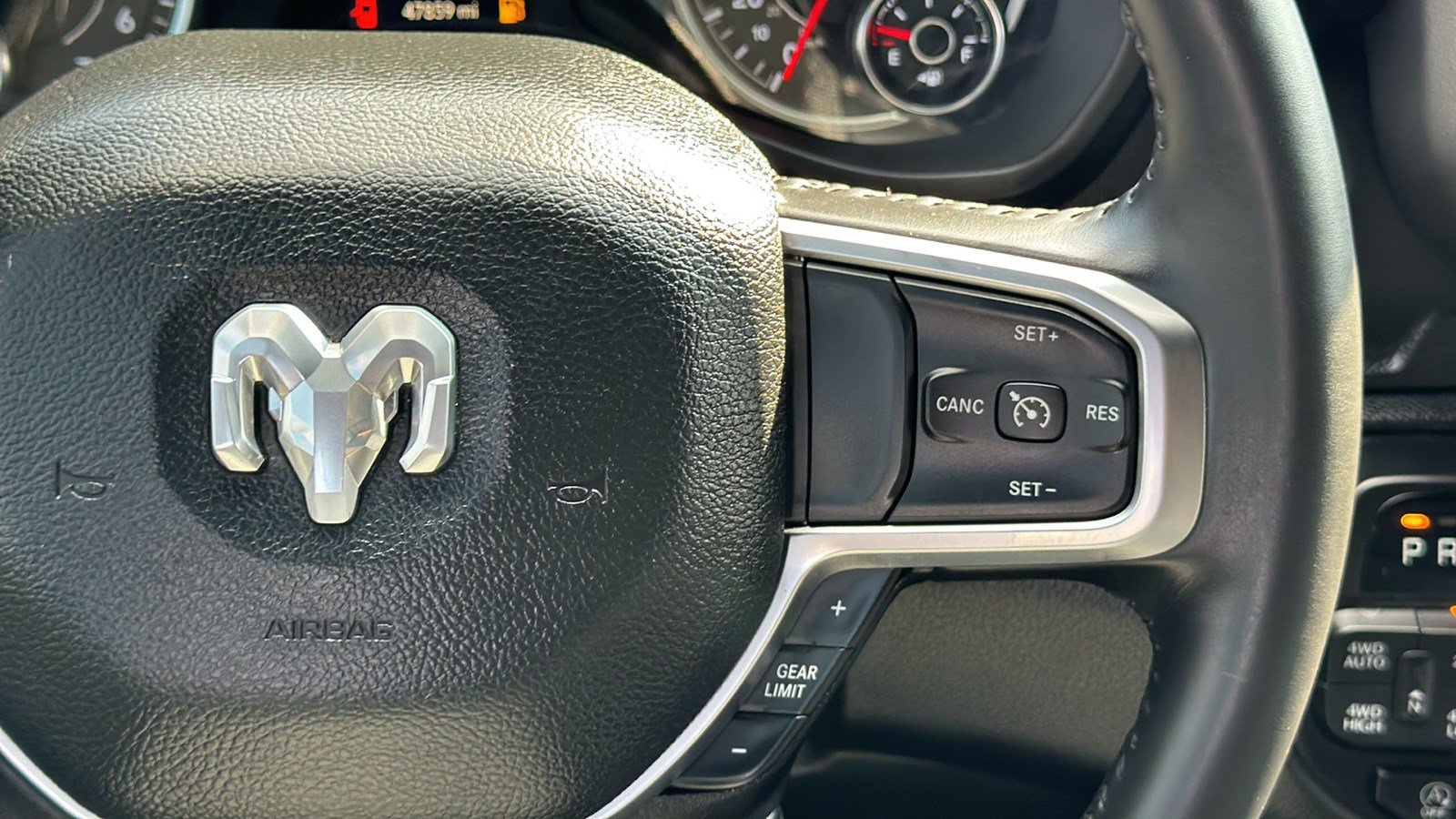 Used 2024 RAM 1500 Big Horn AWD/4WD image 31