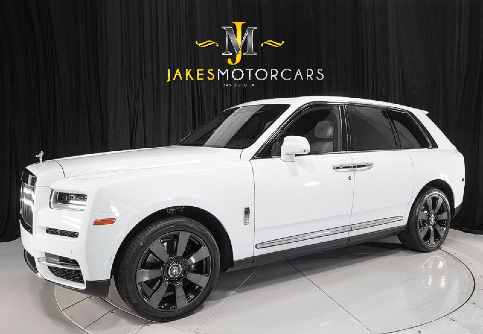 Used 2020 Rolls-Royce Cullinan image 1