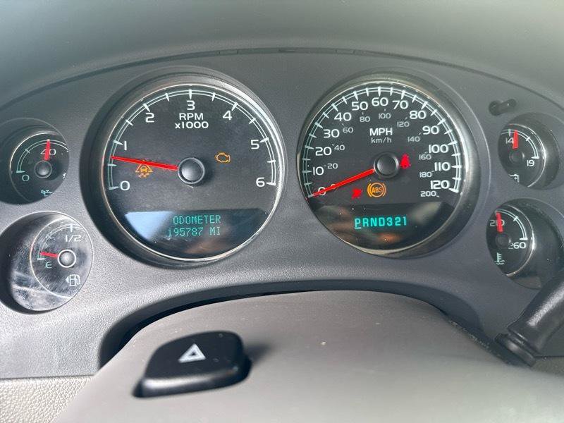 Used 2008 Chevrolet Avalanche LT w/ LT Preferred Equipment Group AWD/4WD image 11