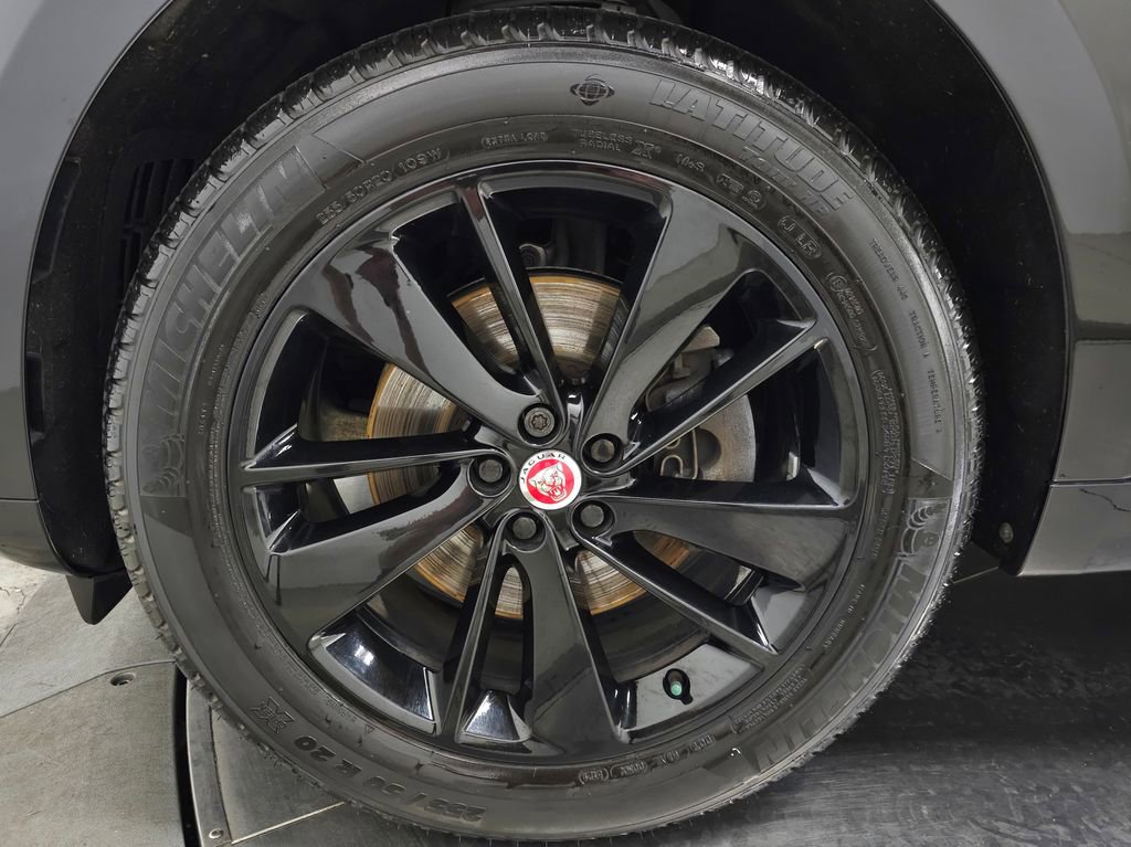 Used 2022 Jaguar F-PACE S AWD/4WD image 13