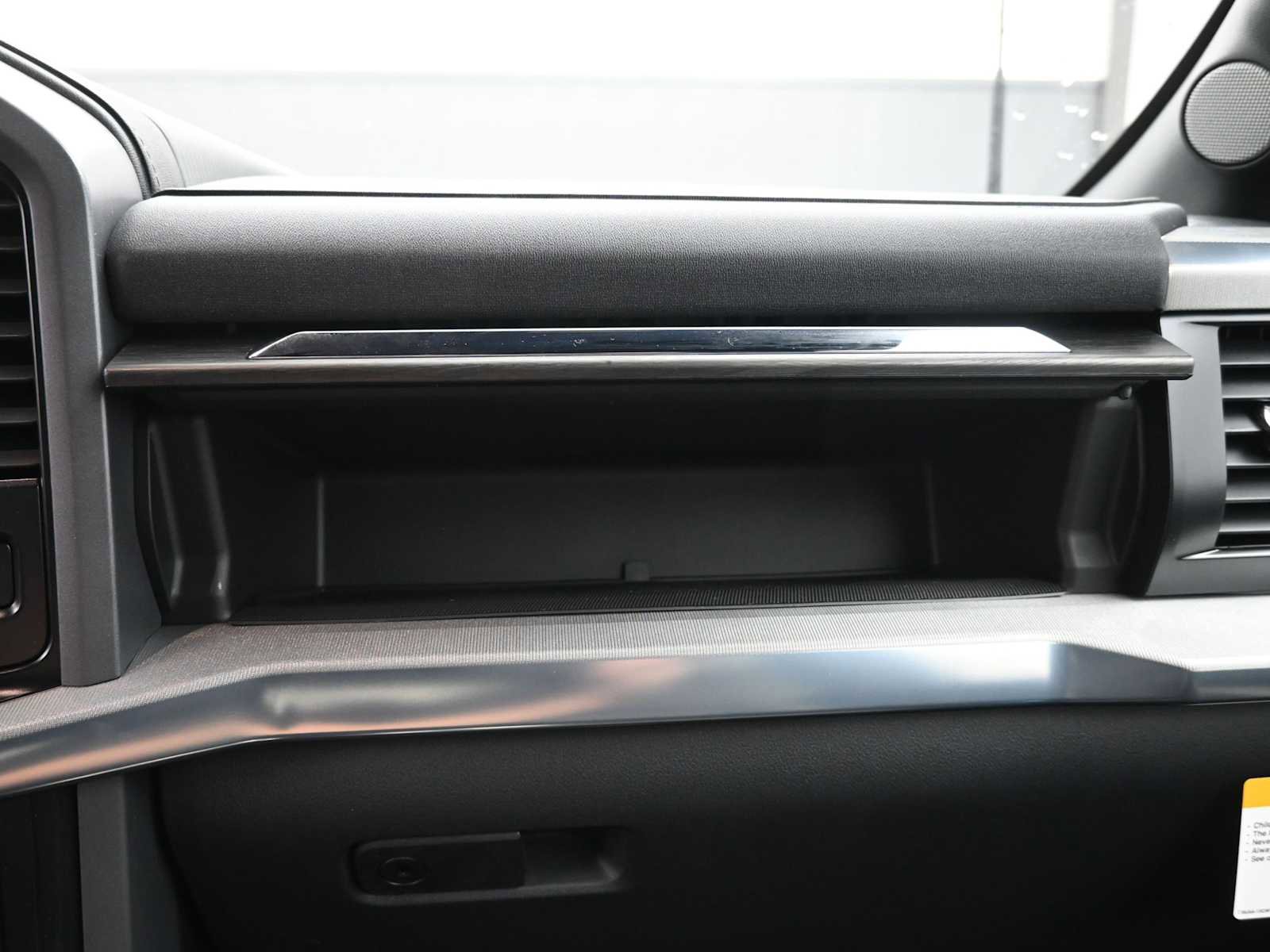 New 2025 Ford F150 Lariat w/ Equipment Group 502A High image 50