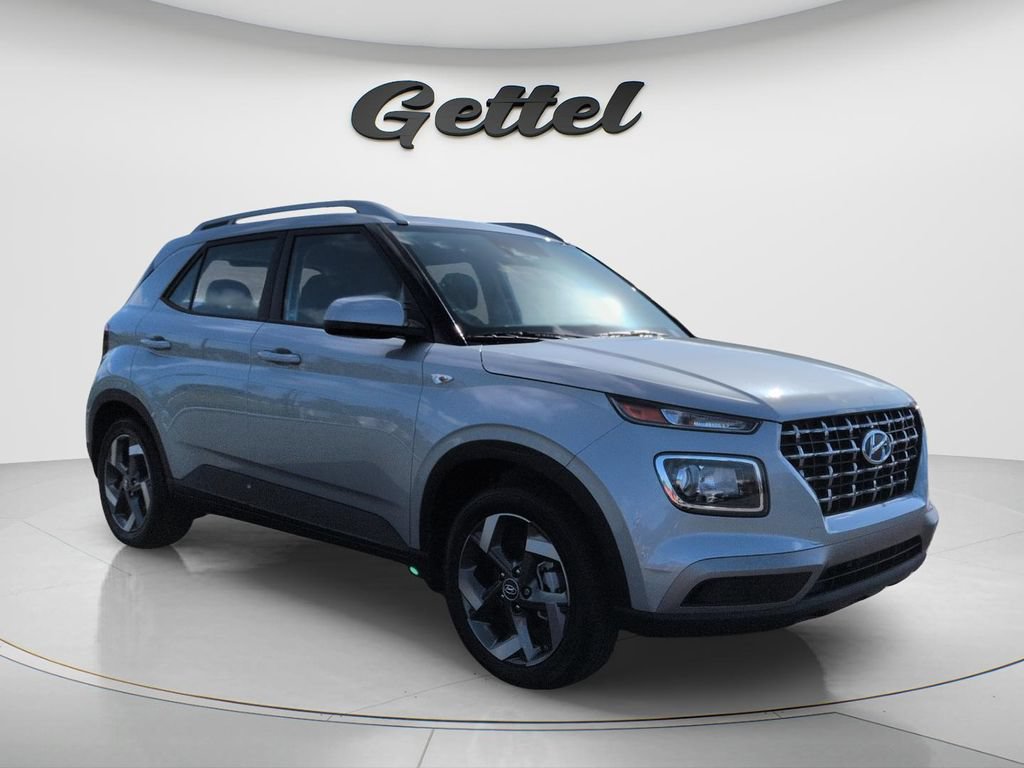 Certified 2021 Hyundai Venue SEL FWD image 3