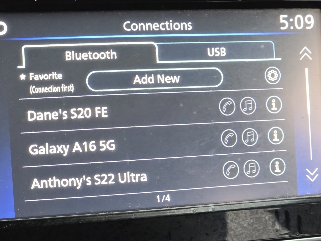 Used 2020 Nissan Kicks S image 4