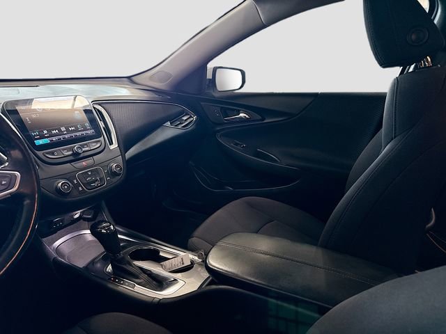Used 2018 Chevrolet Malibu LT image 22