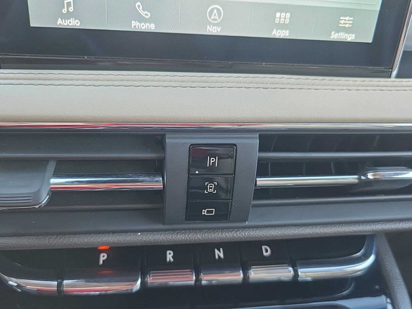 Used 2021 Lincoln Corsair Reserve w/ Equipment Group 201A image 25