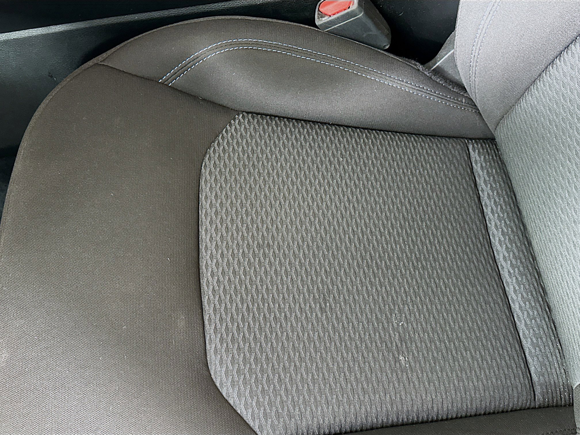 Certified 2025 Jeep Compass Sport image 24