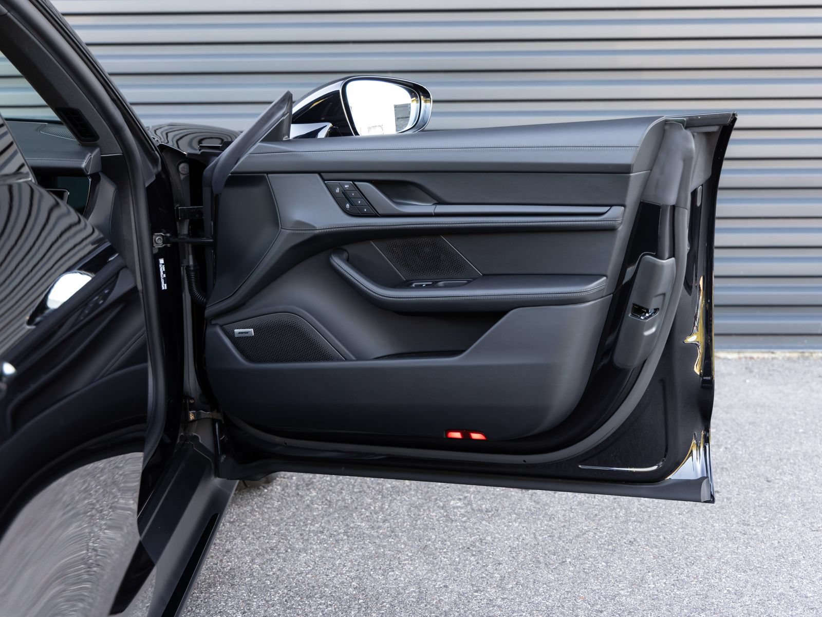 New 2026 Porsche Taycan RWD image 31