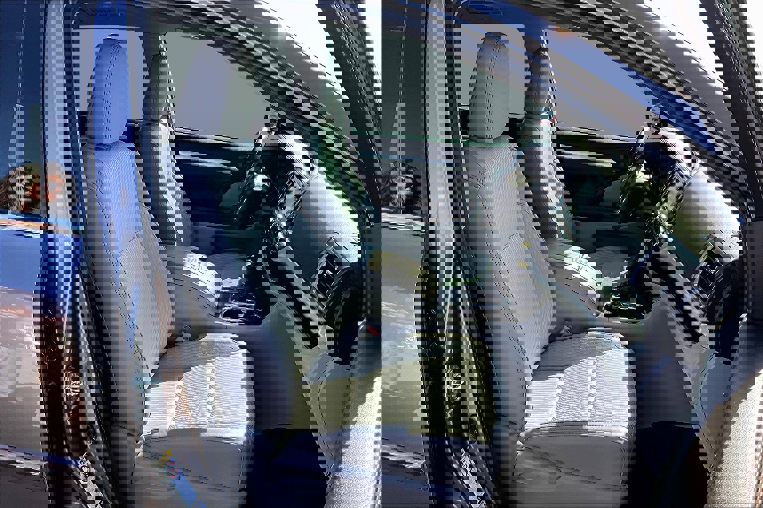 Used 2018 Toyota Highlander LE image 7