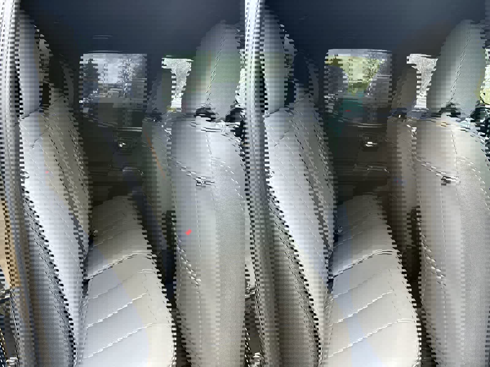 Used 2020 Toyota Tacoma TRD Off-Road w/ Technology Package image 7