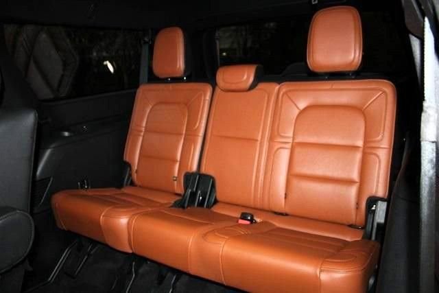 Used 2019 Lincoln Navigator L Reserve w/ Cargo Package AWD/4WD image 5