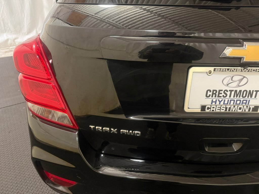 Used 2019 Chevrolet Trax LT w/ LT Convenience Package image 10