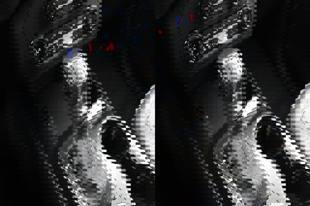 Used 2025 Ford Bronco Outer Banks image 27