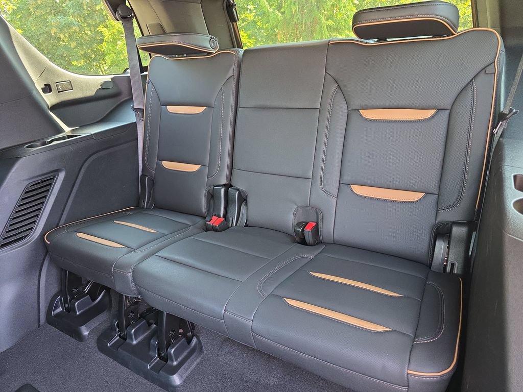 Used 2023 GMC Yukon AT4 AWD/4WD image 33