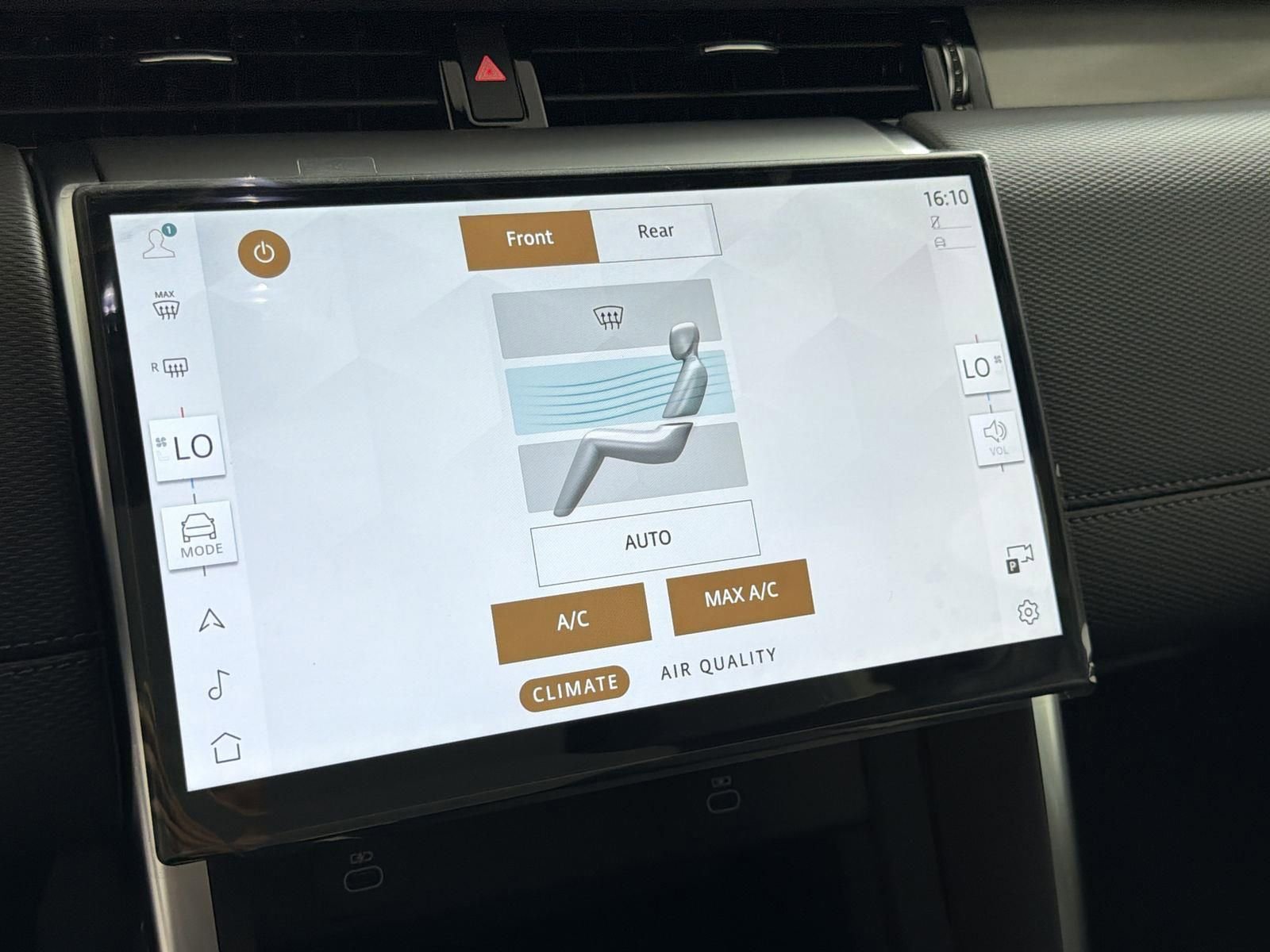 New 2026 Land Rover Discovery Sport Landmark image 15