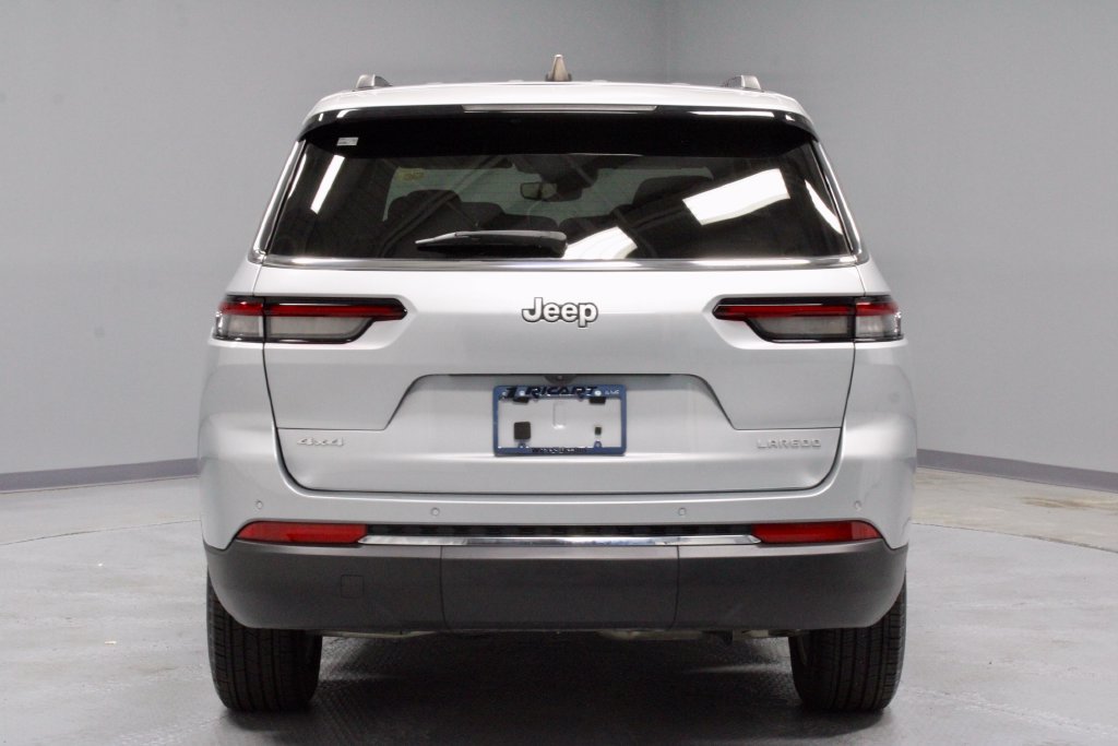 Used 2024 Jeep Grand Cherokee L Laredo AWD/4WD image 9