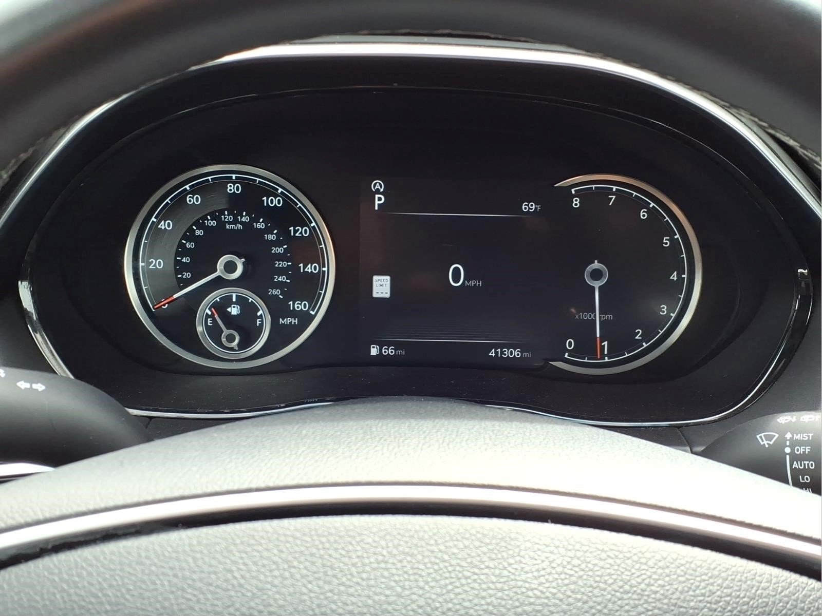 Used 2025 Genesis GV70 2.5T AWD/4WD image 19