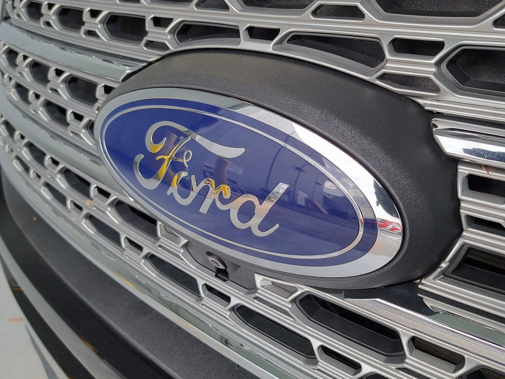 Used 2022 Ford Explorer Limited image 39