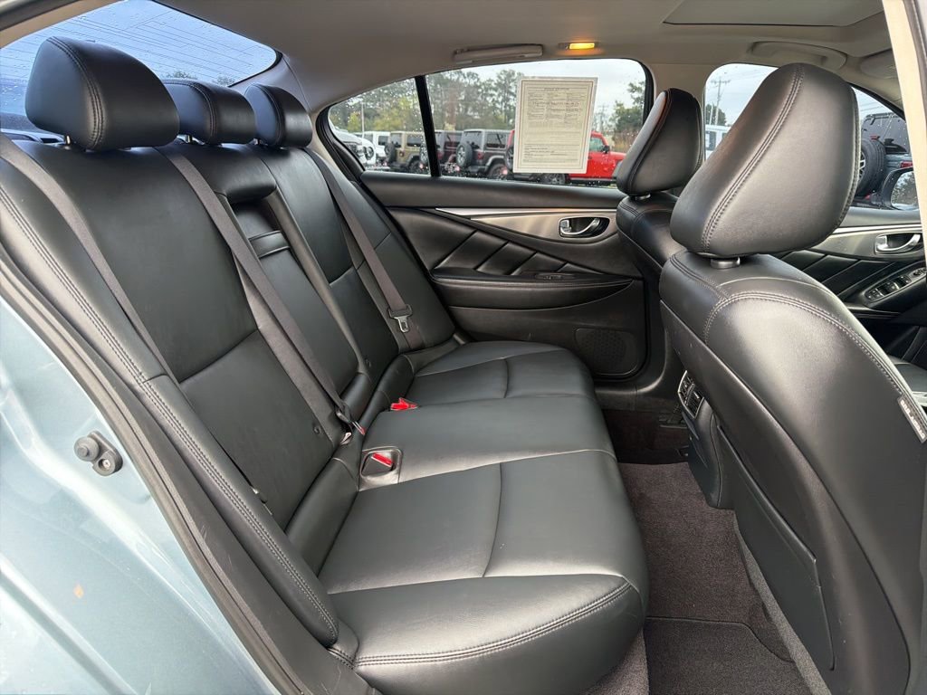 Used 2016 INFINITI Q50 2.0t w/ Moonroof Package image 16