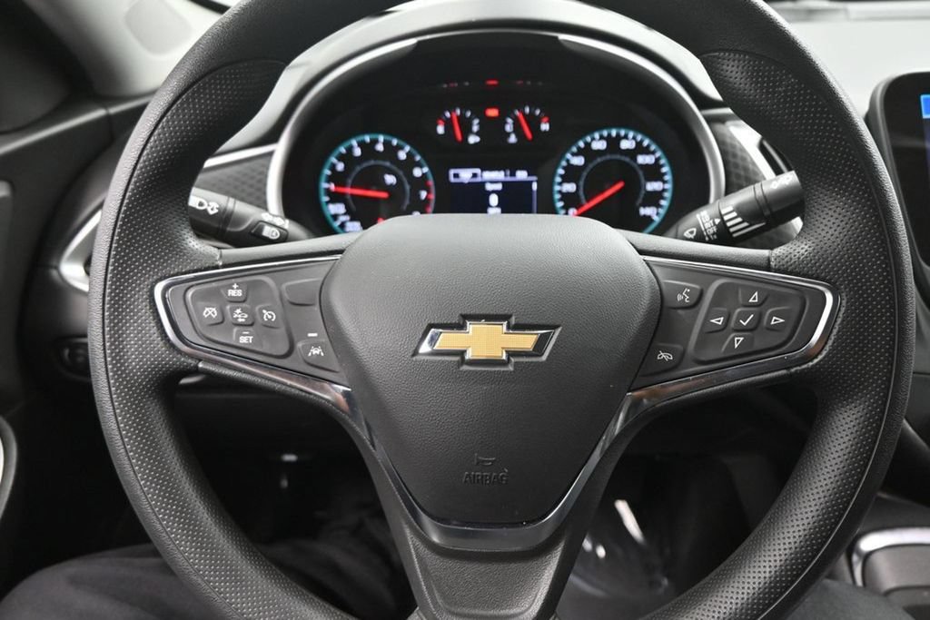 Used 2024 Chevrolet Malibu LT FWD image 9