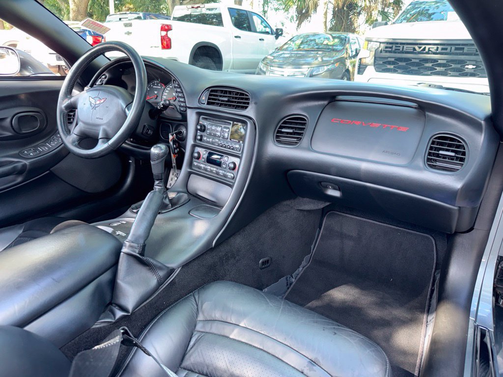 Used 2004 Chevrolet Corvette Convertible w/ Preferred Equipment Group RWD image 16