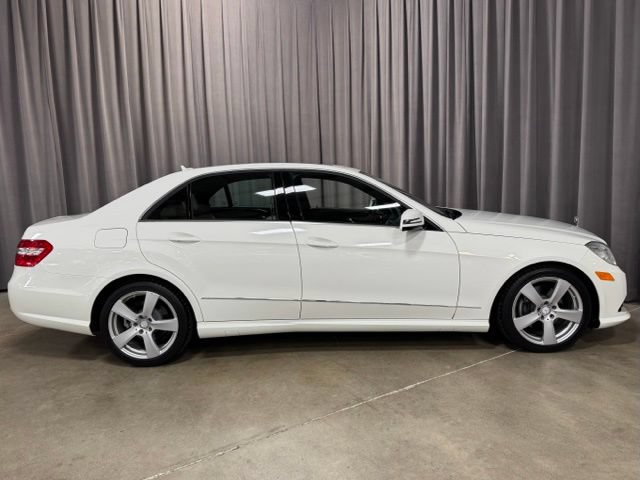 Used 2010 Mercedes-Benz E 350 4MATIC Sedan image 4