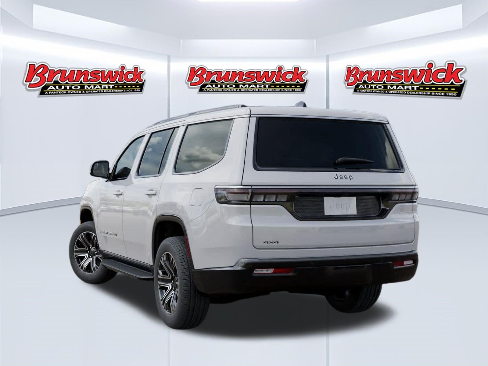 New 2026 Jeep Grand Wagoneer 4WD image 3