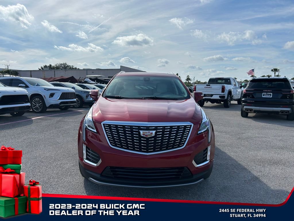 Used 2025 Cadillac XT5 Premium Luxury image 3
