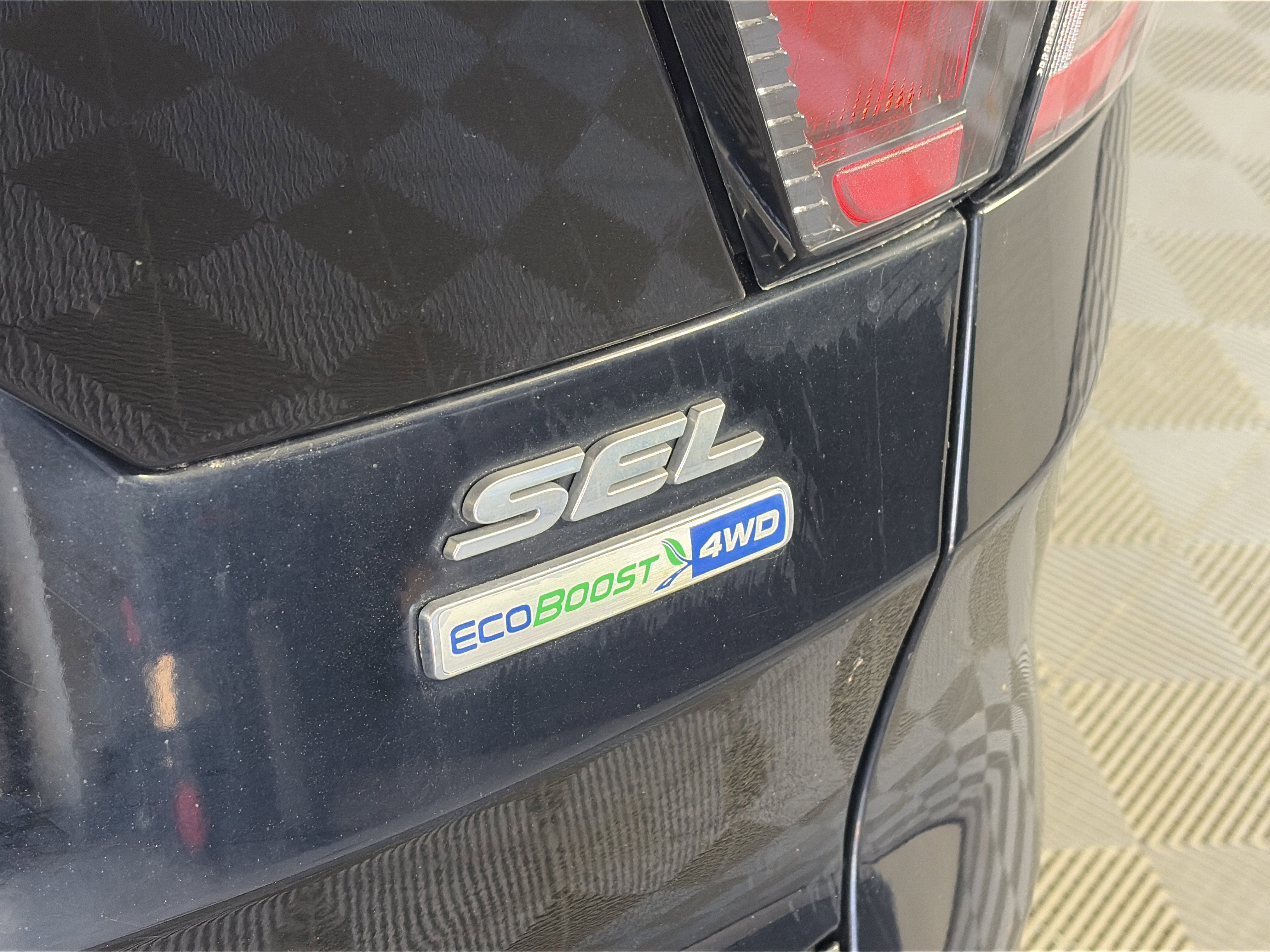 Used 2018 Ford Escape SEL AWD/4WD image 17