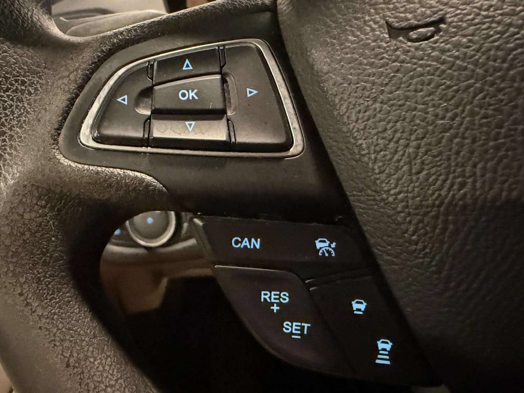 Used 2019 Ford Escape SE FWD image 41