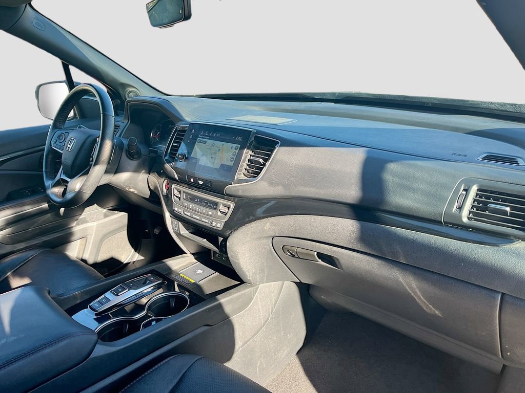 Used 2024 Honda Passport Black Edition image 30