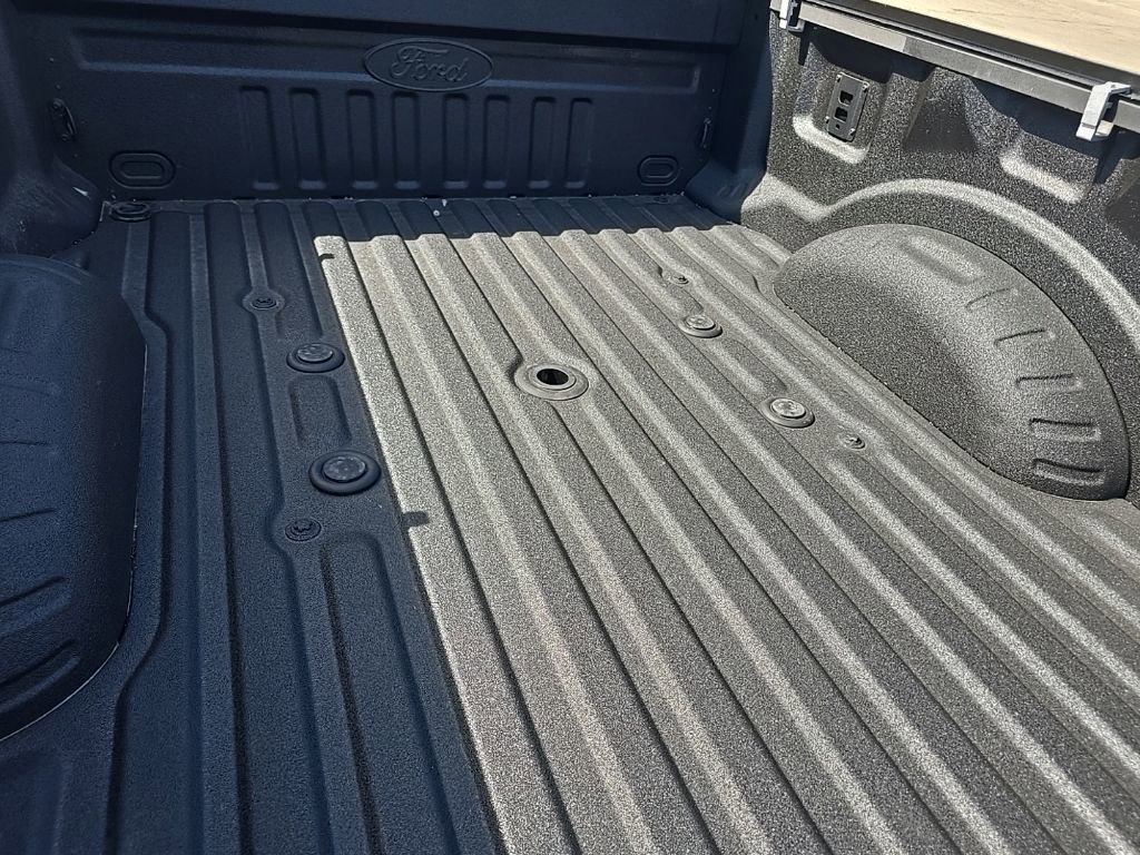 Used 2026 Ford F250 Platinum AWD/4WD image 6