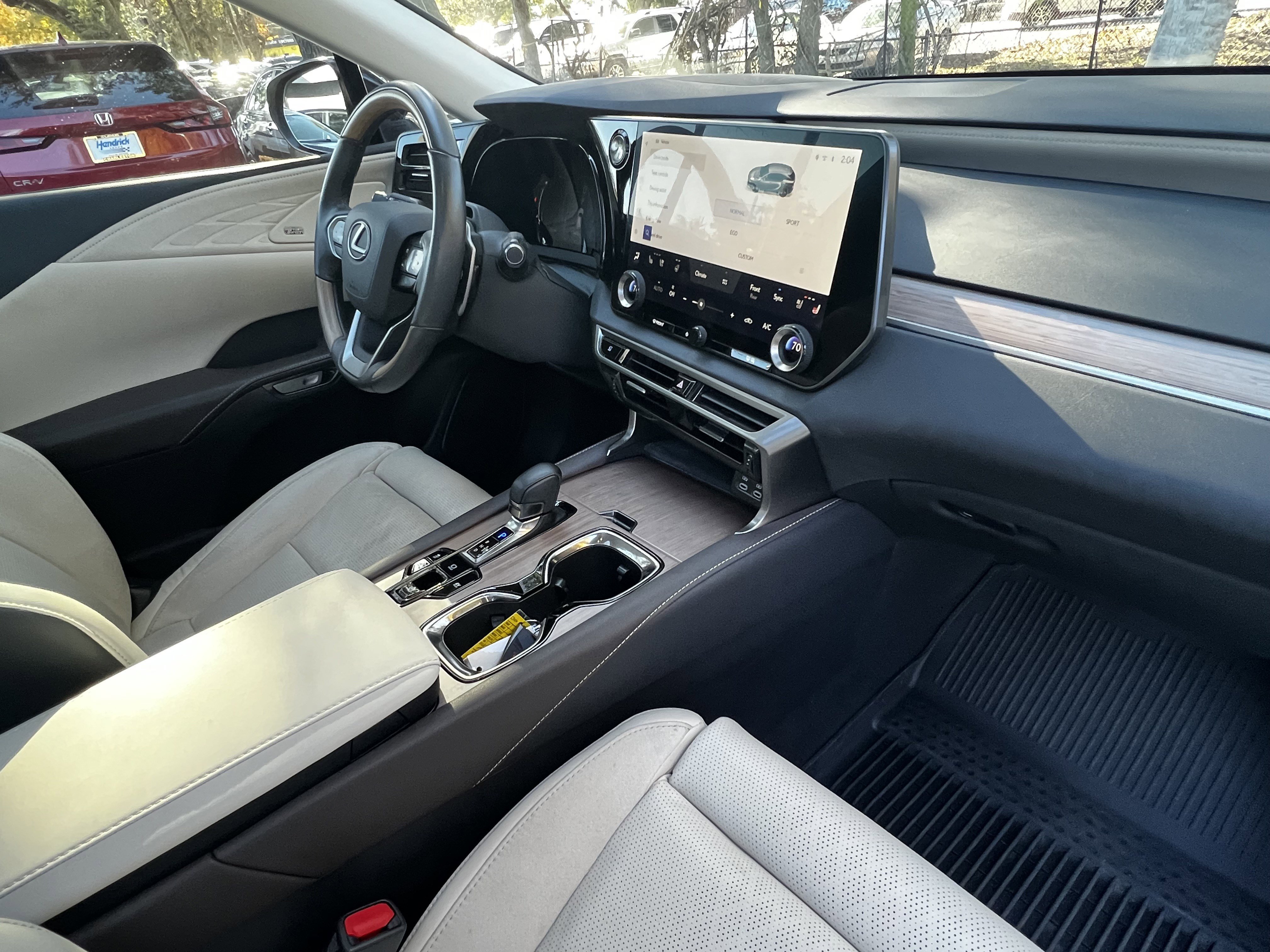 Used 2024 Lexus RX 350 image 47